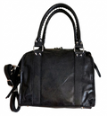 Bolso negro Y2K con detalles plateados y correa ajustable
