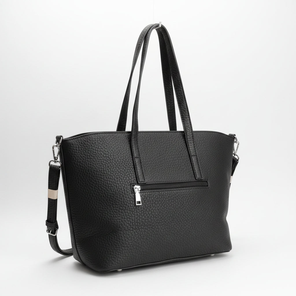 Bolso negro Y2K con tachuelas plateadas y correa ajustable