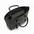 Bolso negro Y2K con tachuelas plateadas y correa ajustable