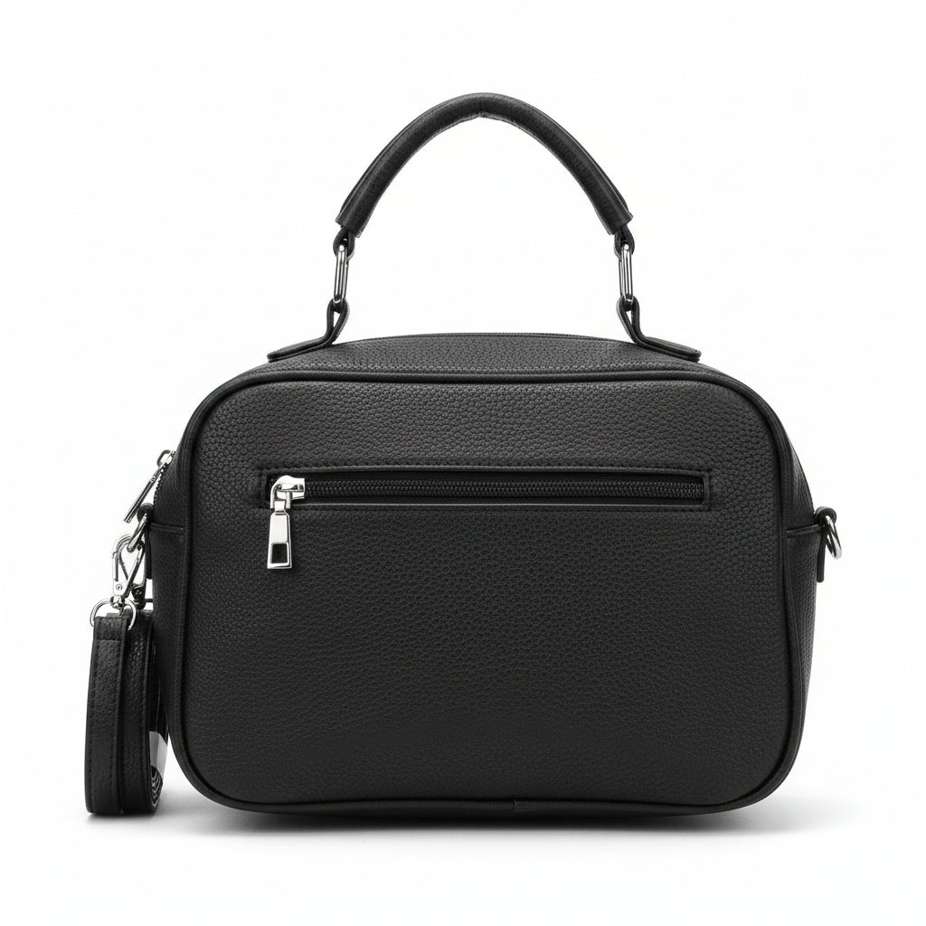 Bolso negro Y2K con corazón alado y detalles metálicos