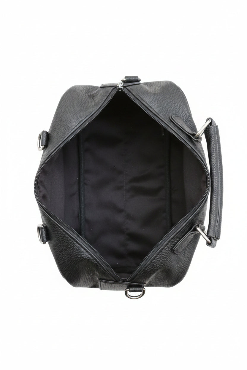 Bolso negro Y2K con corazón alado y detalles metálicos