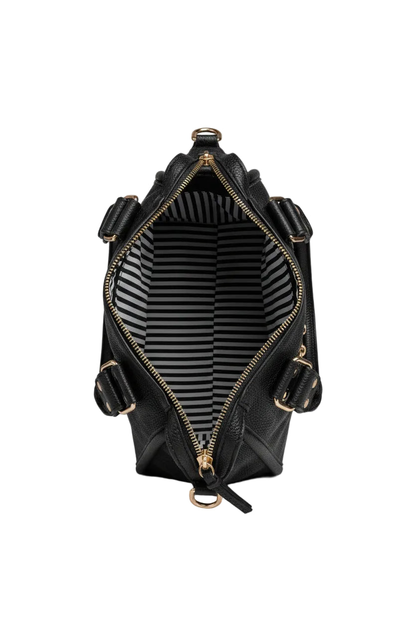 Bolso Y2K con corazón y detalles dorados disponible en negro y beige