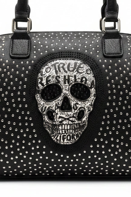 Bolso negro Y2K con calavera y tachuelas plateadas